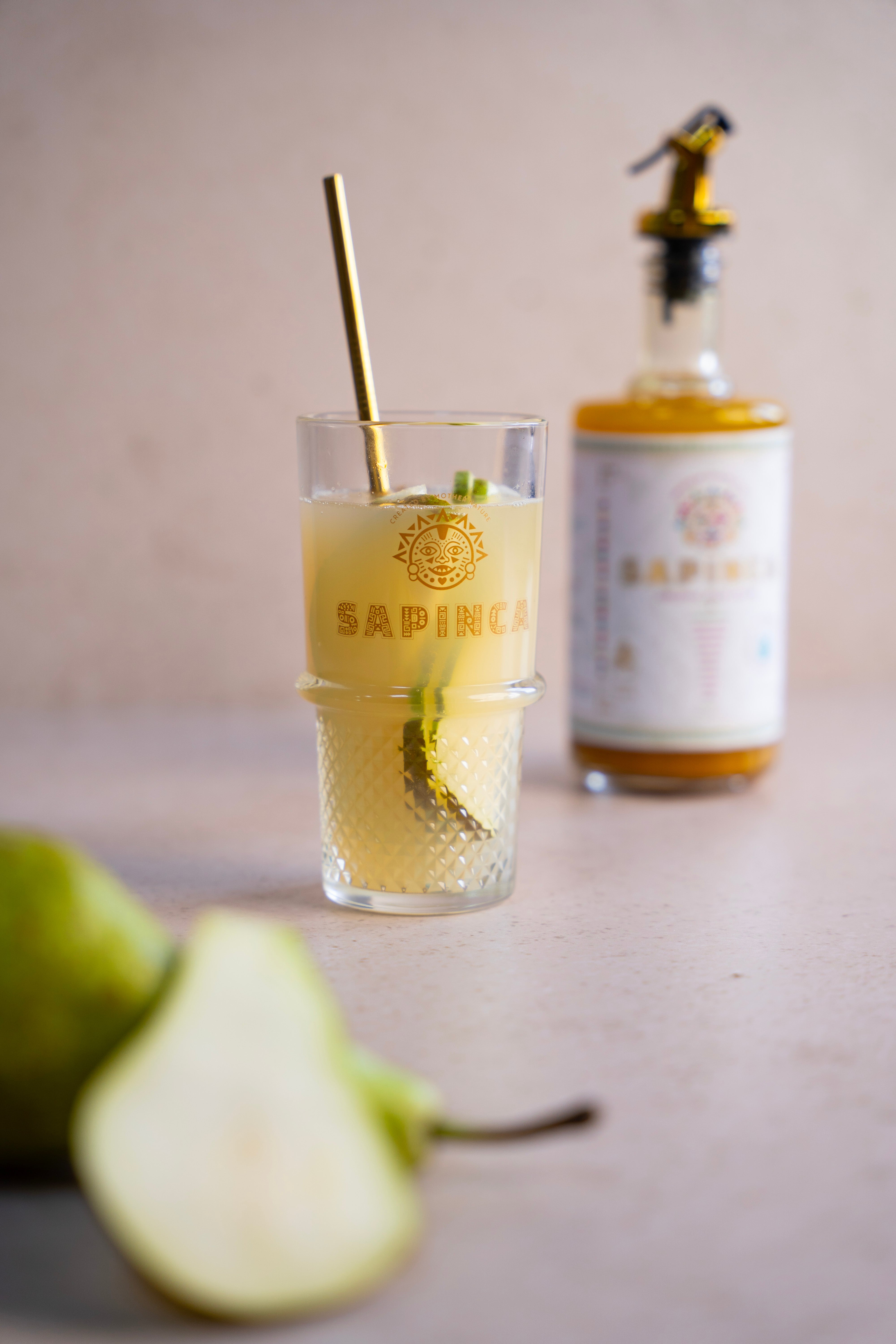 SAPINCA Root & Pear Fizz Recipe